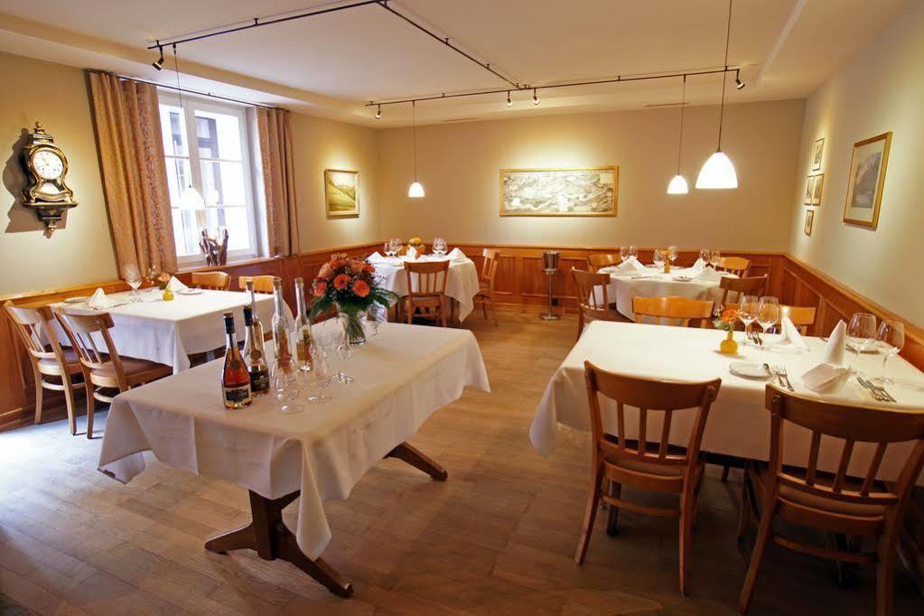 Hotel Gasthof Zum Ochsen อาร์เลสไฮม์ ภายนอก รูปภาพ